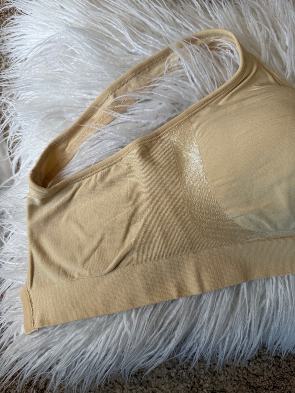 UNDEROUTFIT Comfort Shaping Bra - Picture 6 of 7